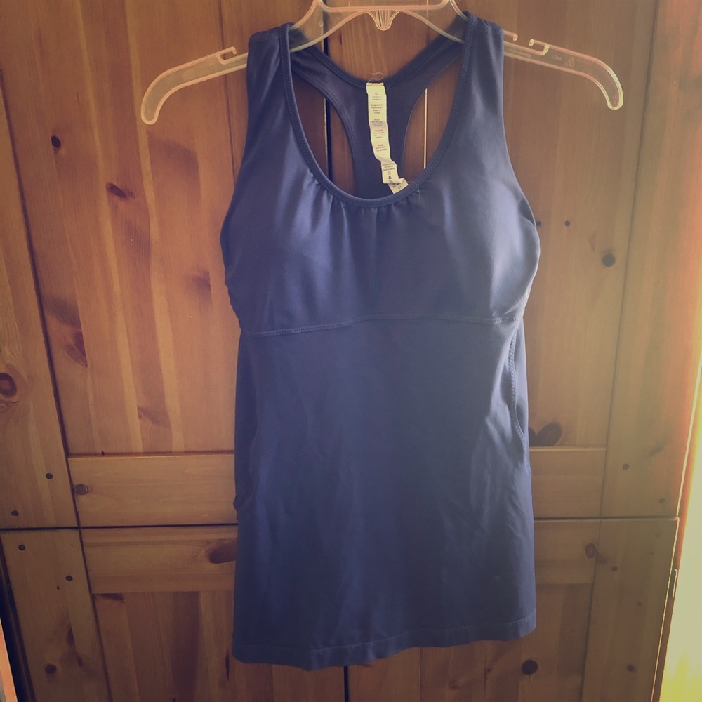 Lululemon racerback tank top blue size 6